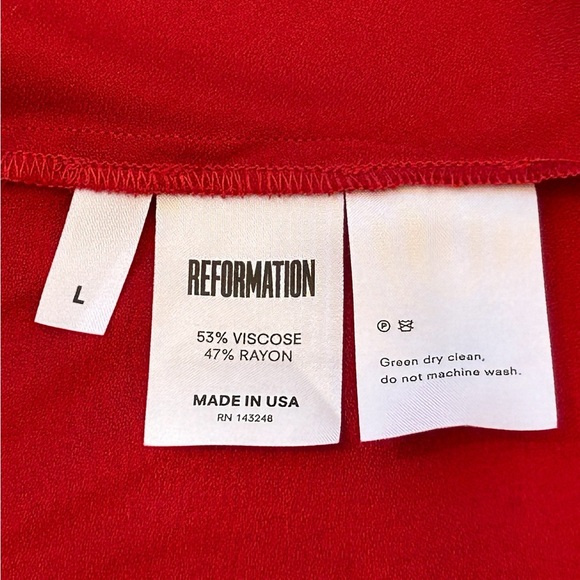 Reformation Ilona Wrap Top in Burgundy Red - LARGE - Picture 12 of 14